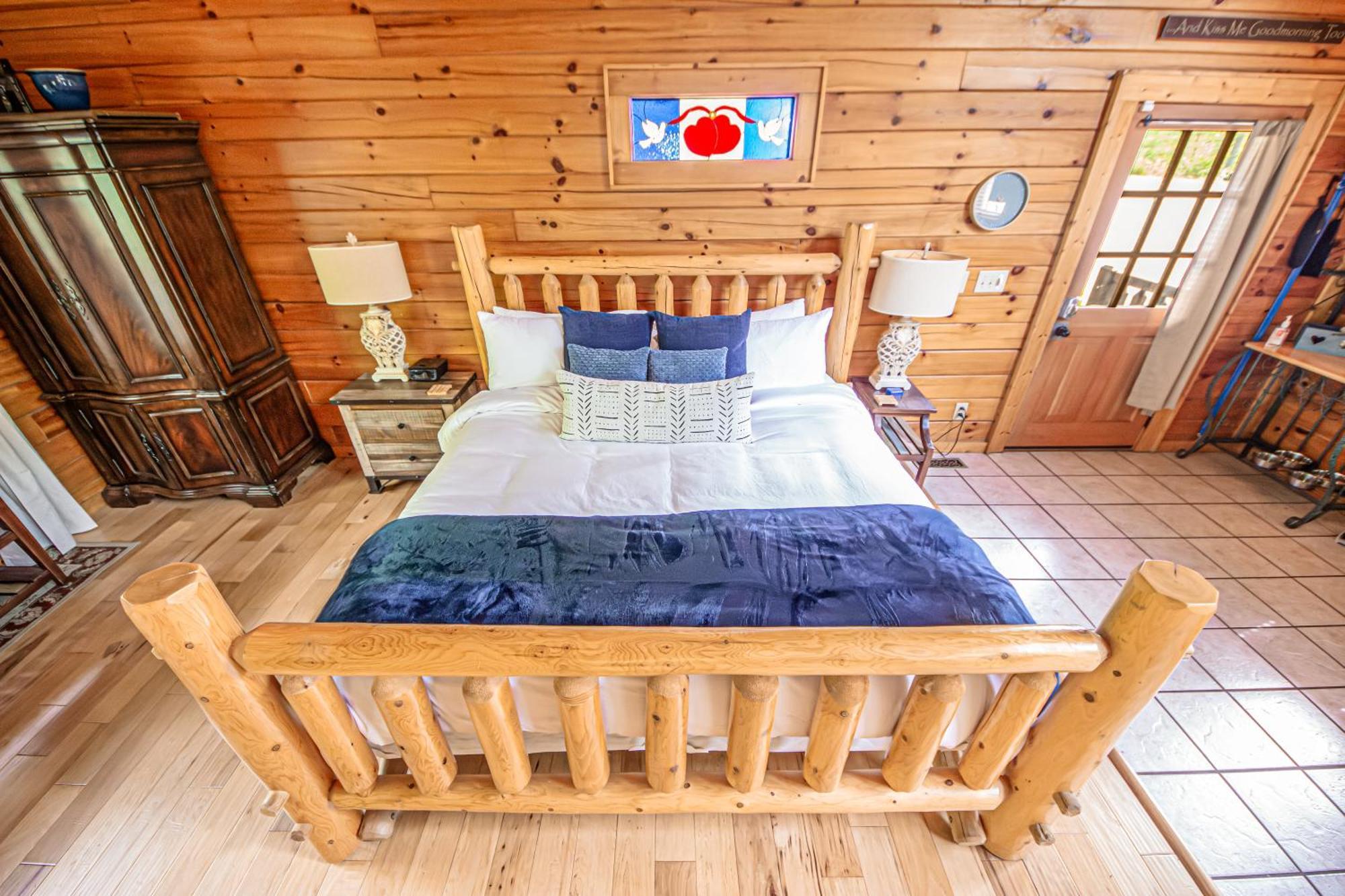 Love Me Tender Studio Cabin Sevierville Quarto foto