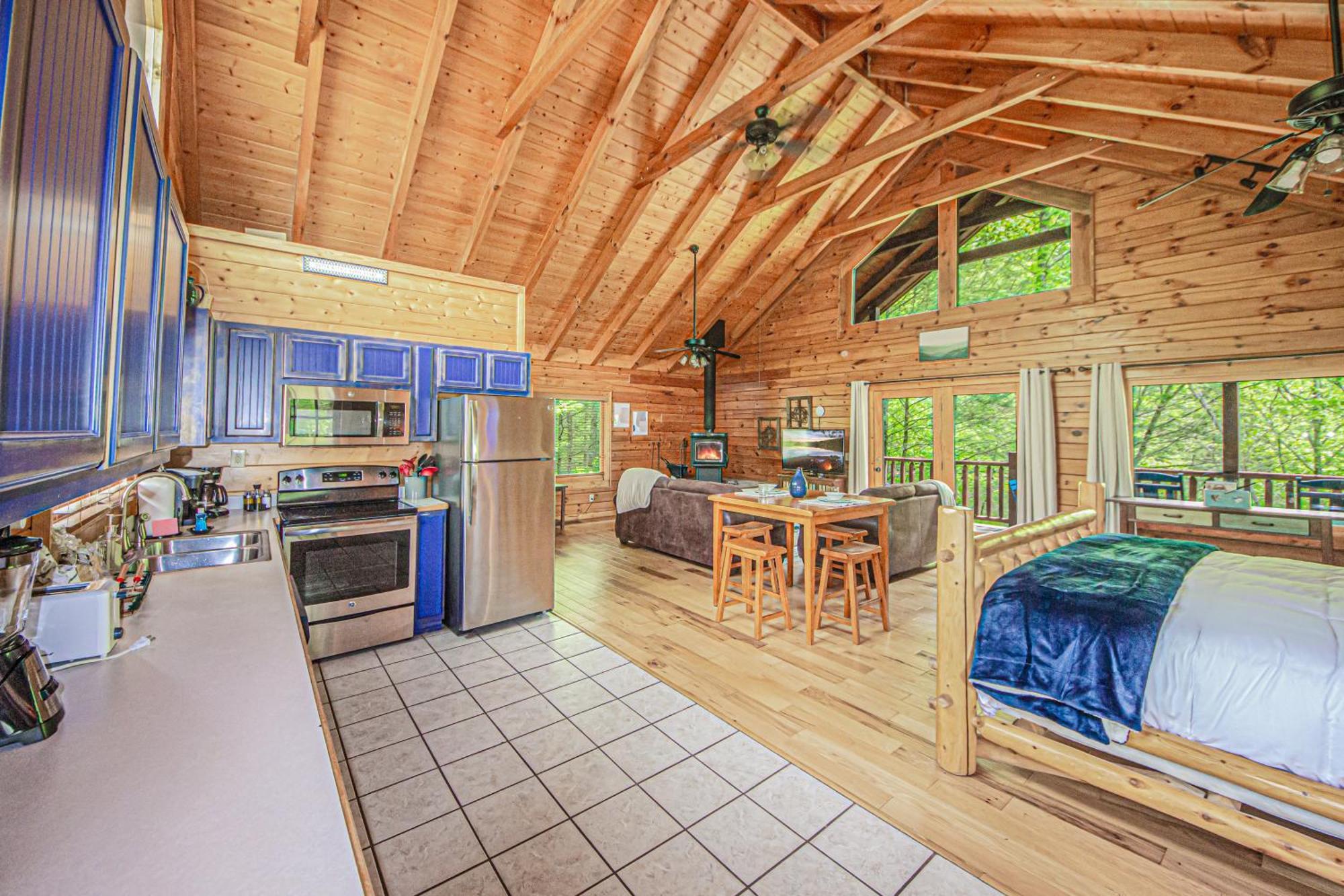 Love Me Tender Studio Cabin Sevierville Quarto foto