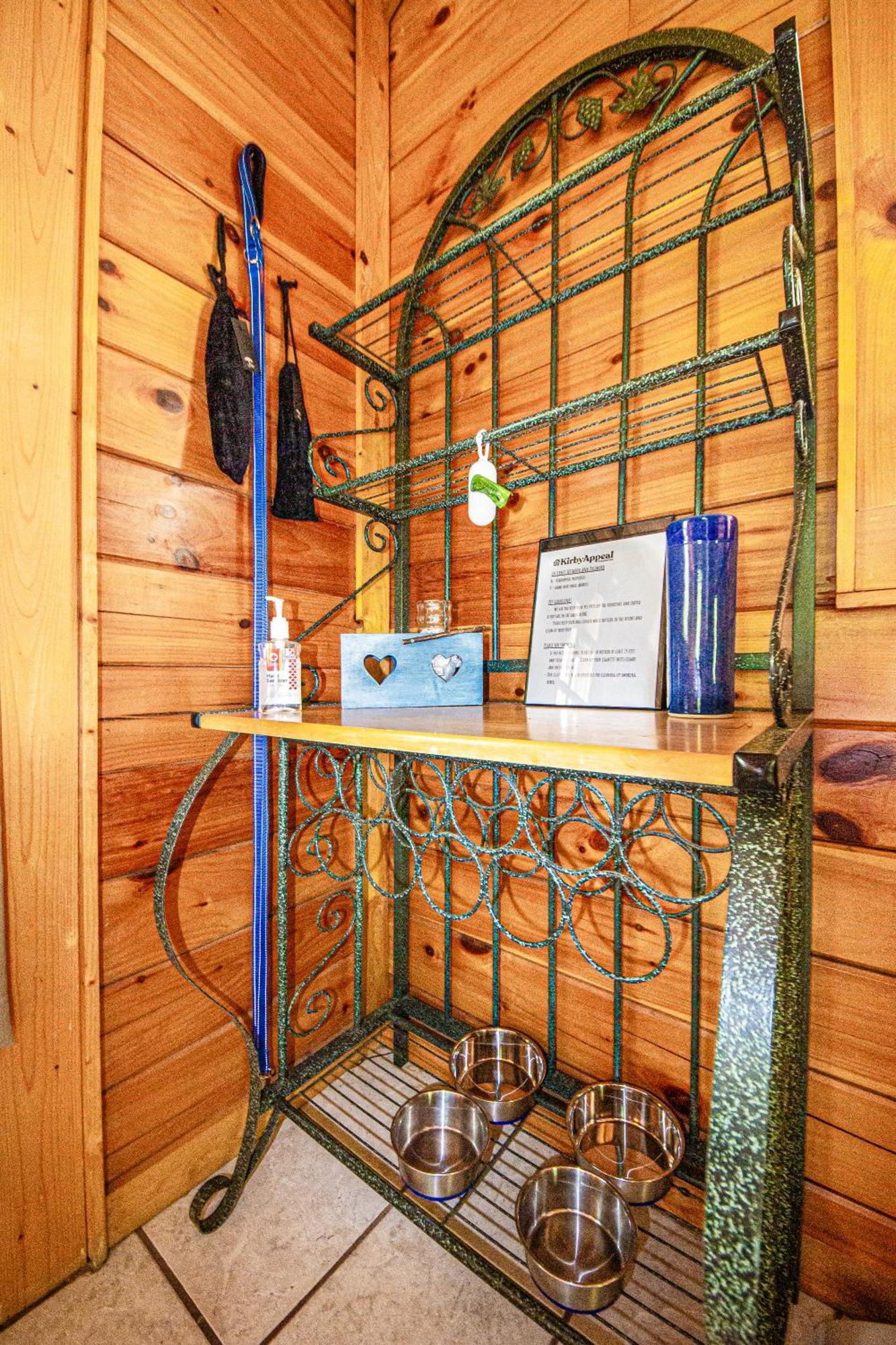 Love Me Tender Studio Cabin Sevierville Quarto foto